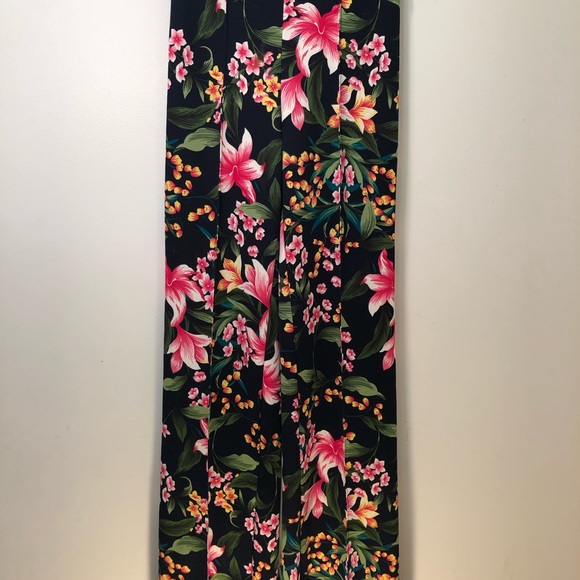 FashionNova Tropical Flare Pants - Picture 3 of 4